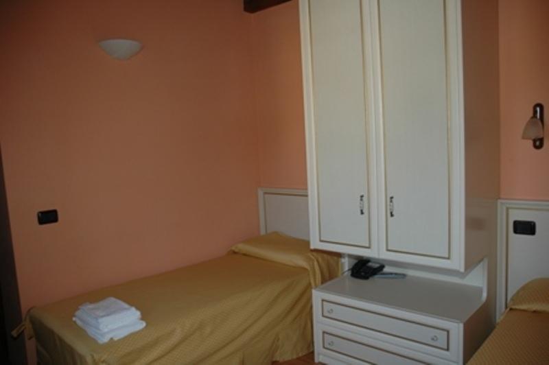 Albergo Montenerone Piobbico Kamer foto